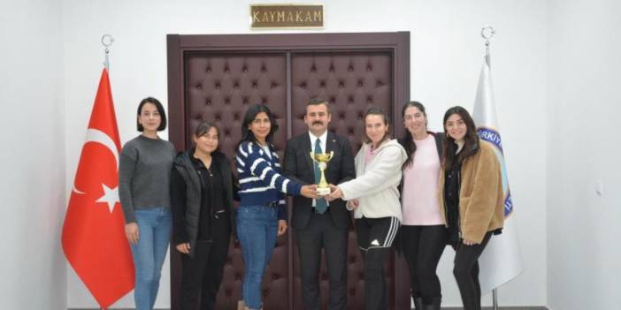 Köyceğiz Veteran Kadın Voleybol Takımı ikinci oldu