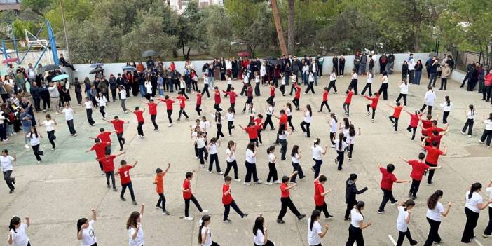 Muğla Zeybeği 23 Nisan’a Damga Vurdu