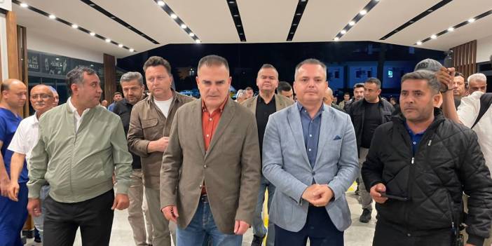 Vali Akbıyık, Başkan Karaca'yı hastanede ziyaret etti