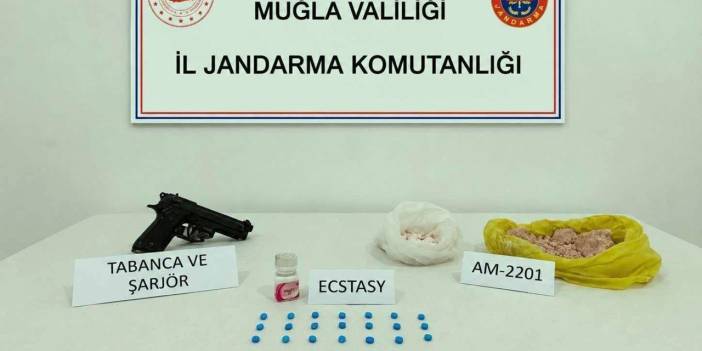 UYUŞTURUCU OPERASYONLARINDA 3 TUTUKLAMA