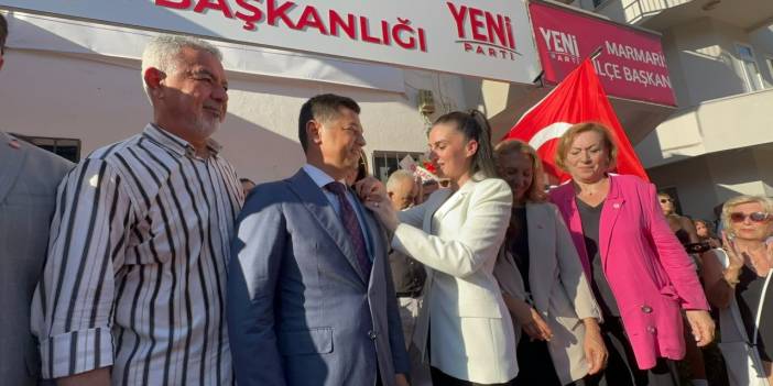 MARMARİS BELEDİYE BAŞKANI ÜNLÜ, CHP'DEN İSTİFA EDEREK YENİ PARTİ'YE KATILDI