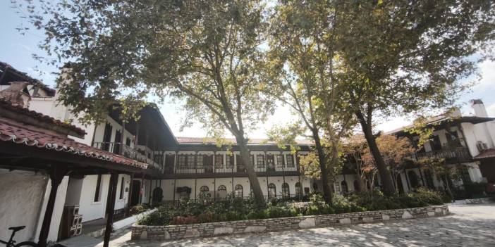 Menteşe’deki bazı tarihi taşınmazlar Mihrişah Valide Sultan Vakfı’na tescil ediliyor